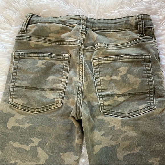 Cat & Jack Slim Super Stretch Camo Jeans - Picture 10 of 12